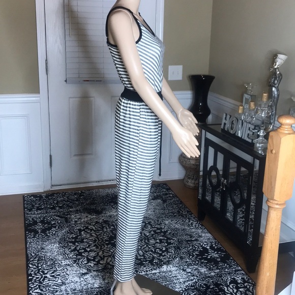 Striped Romper Gray and White Size Small - Picture 2 of 6